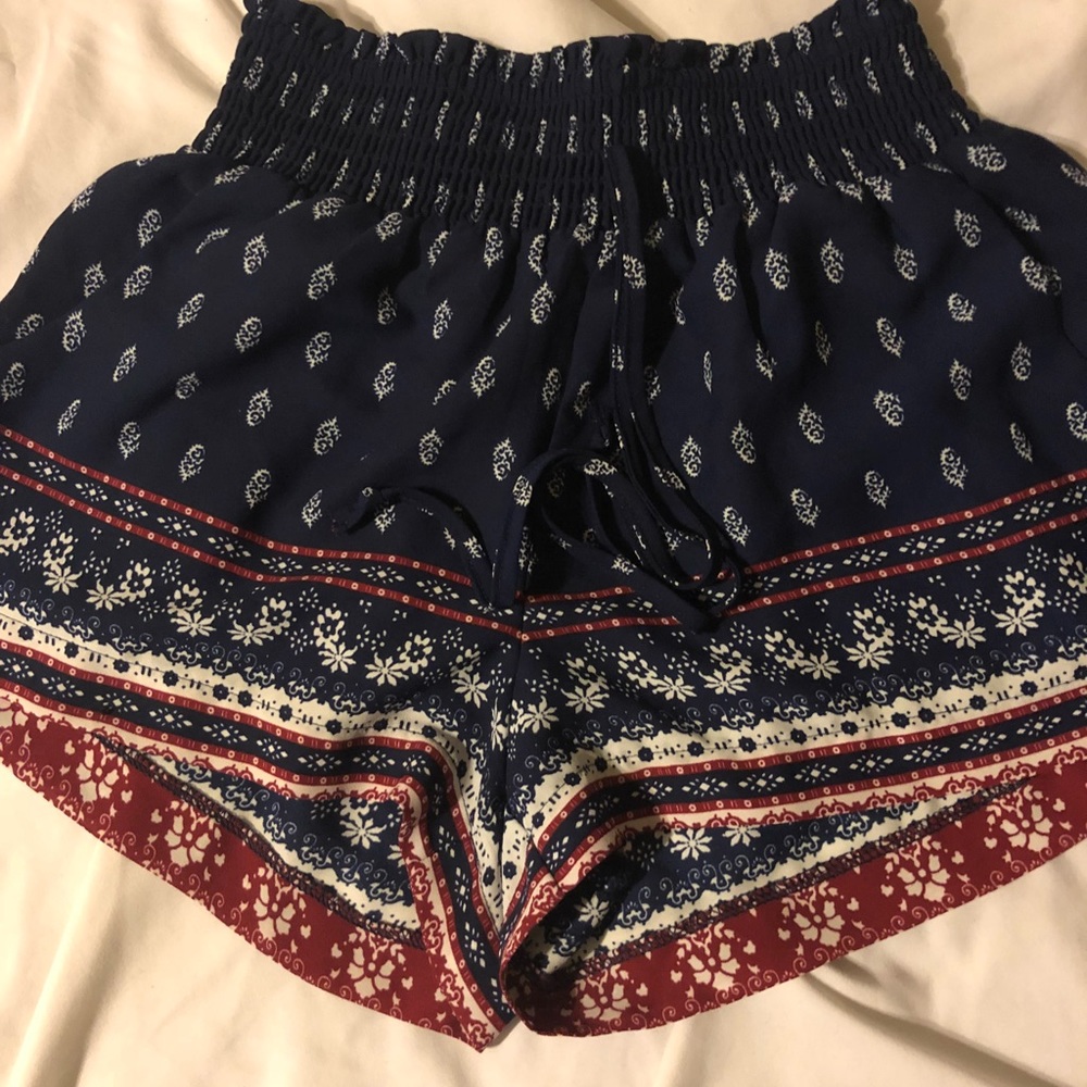 Flowy shorts